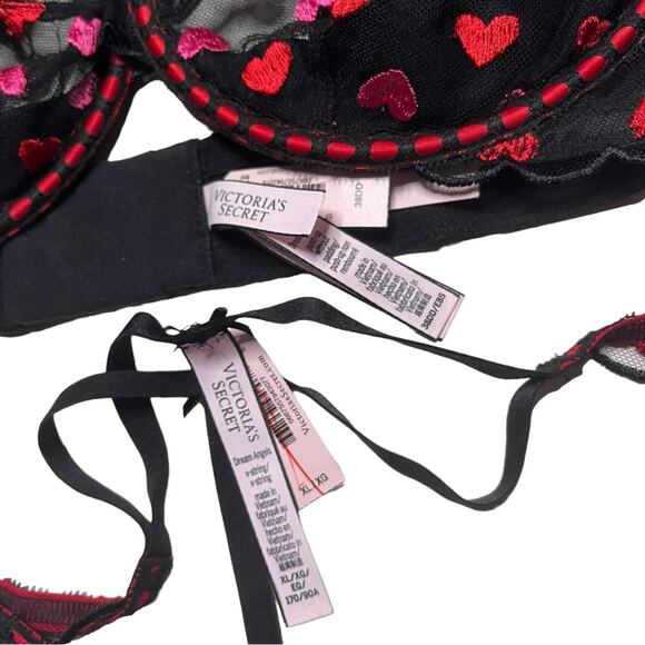 Victoria's Secret Dream Angels Push-Up Without Padding Bra & V-String Panty Set - Picture 3 of 3